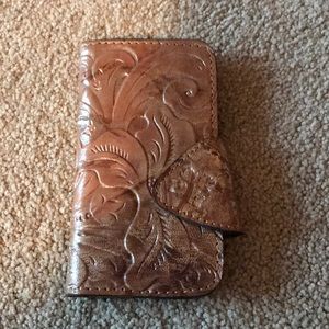 Patricia Nash phone case